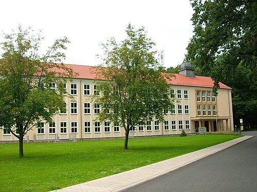 学校