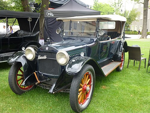 1915 モデル N ツーリングカー – 4 気筒