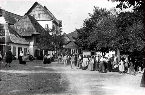 アンドリエヴィツァの町の市場、1903年