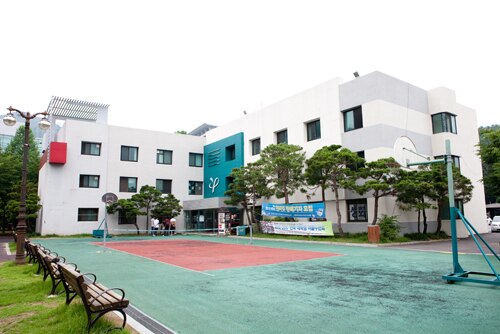 インソンホール（学生会館）