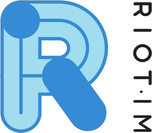 丸い青い形の文字「R」。