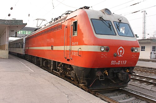 西安駅の​​SS7E-0113