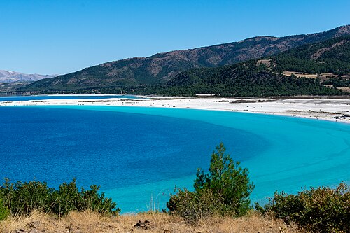 サルダ湖
