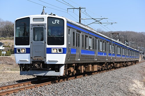2016年3月、水戸線を走る4両編成の415系1500番台電車