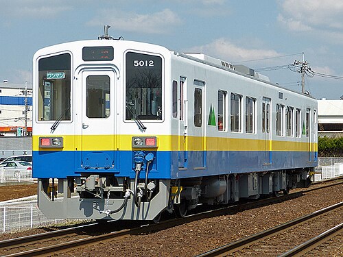 2017年3月撮影のキハ5010系ディーゼル気動車5012号車