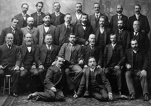 1901年の第1回選挙でオーストラリア連邦労働党から下院議員および上院議員に選出された議員