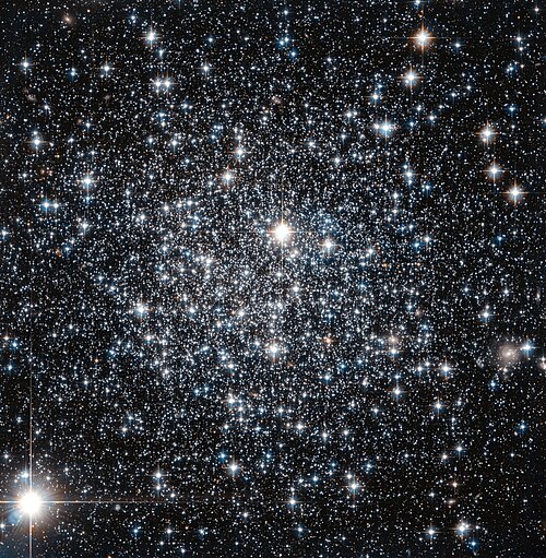 多数の星が集まった球状の星団