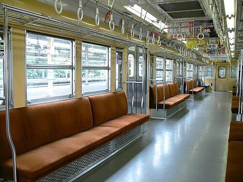 2006年6月に撮影された東西線の車内