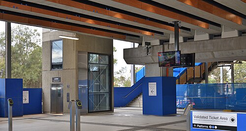 ロザンナ駅のコンコース