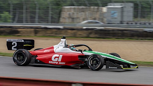 ミッドオハイオ・スポーツカーコースで2024年インディNXTカーに乗るデ・アルバ・ジュニア