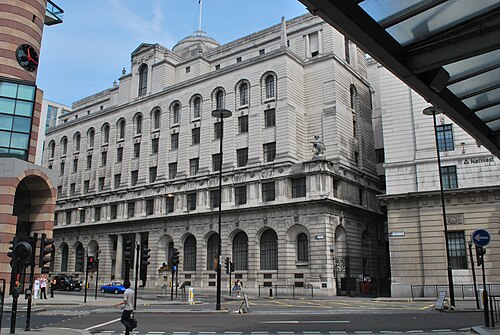 ミッドランド銀行本部、ポウルトリー、ロンドン（1924年）[55]