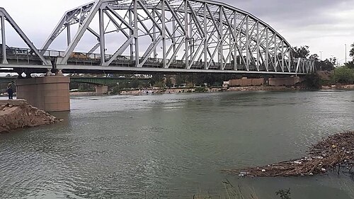 ディヤラ川の橋