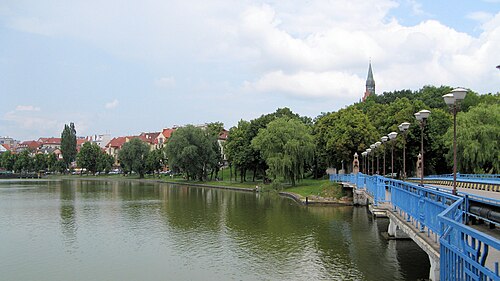 エウク湖の橋