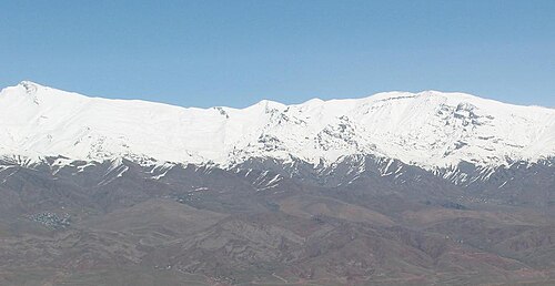 アルボルズ山脈の山頂、シャー・アルボルズ