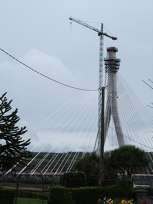 2009年4月に建設中のシュア橋