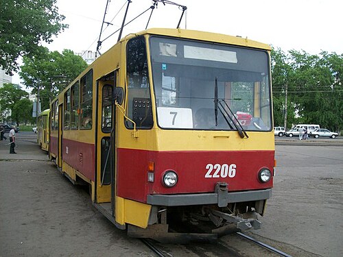 新型タトラT6B5路面電車