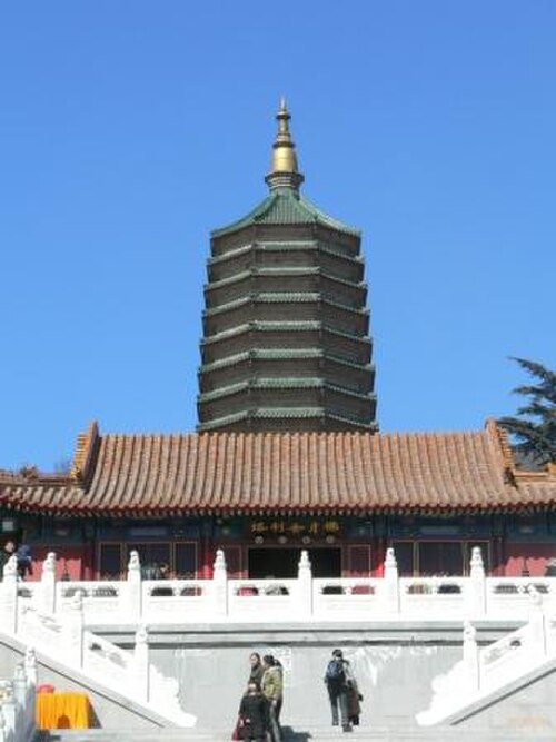 八大中にある8つの寺院のうちの1つ、霊光寺