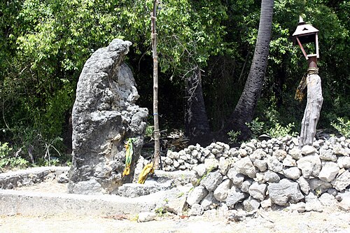 成長中の岩石、集積が観察される