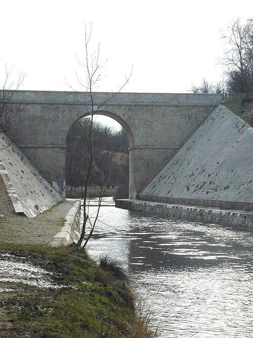 マラン運河とその橋