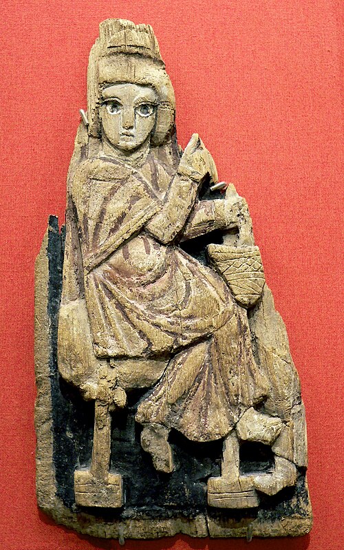 受胎告知の木彫レリーフの一部、5世紀、ルーブル美術館所蔵