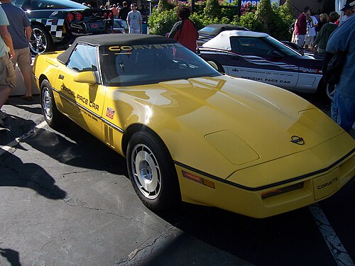 1986年型シボレー・コルベットのペースカー