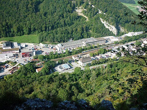 クルスの工場
