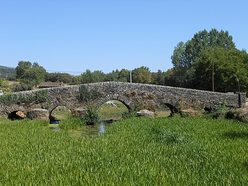 13世紀に建てられたフレイラ橋。