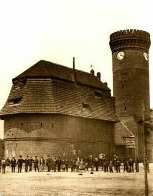 シュプレンベルク塔と稜堡（1875年頃）