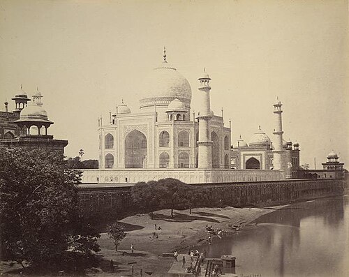 川から見たタージ・マハルの写真。サミュエル・ボーン、1860 年。