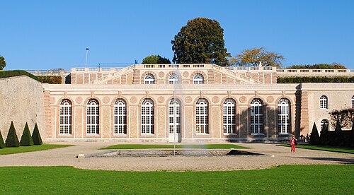 ムードンのオランジュリー（17世紀建造、2012年修復）