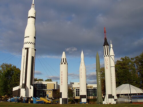 スペース & ロケット センターの米国のロケット。アラバマ州ハンツビル。