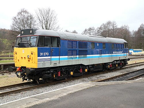 ダービーシャー州ロウズリーのピーク・レイルにある地域鉄道の塗装 31270。