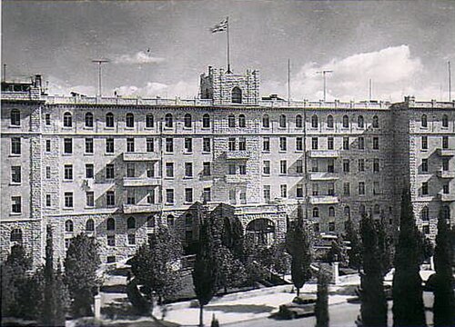 1946年6月、英国陸軍通信隊本部