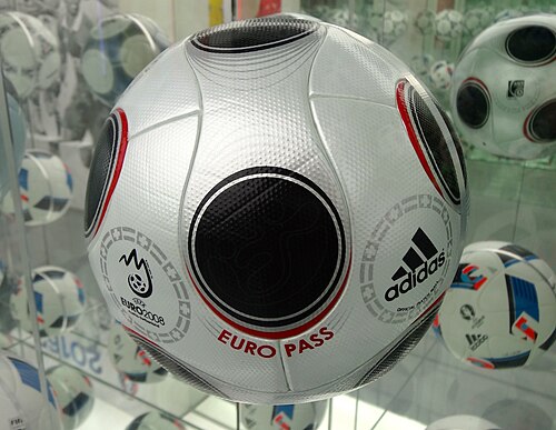 ユーロ 2008 ユーロパス ボール