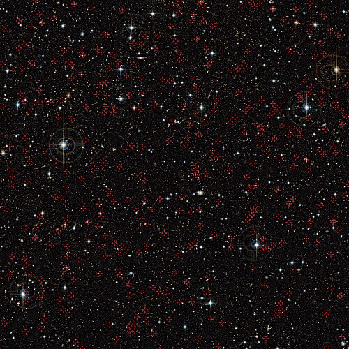 COSMOSサーベイは、ESOの超大型望遠鏡とESAのXMM-Newton X線宇宙望遠鏡からのデータを組み合わせたものです。