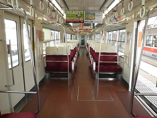 2011年9月の2+2座席