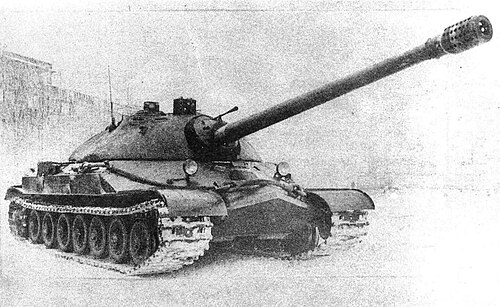 試験中の IS-7 戦車 (1948 年)