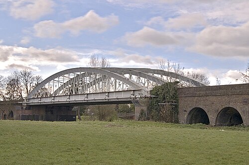 ウィンザー鉄道橋はブルネルによって設計され、1849年に建設された。