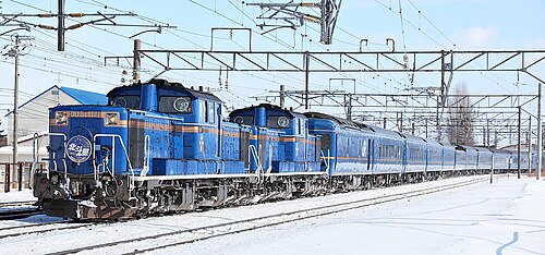 2010年2月、北海道でJR北海道のDD51ディーゼル機関車2両が牽引する北斗星