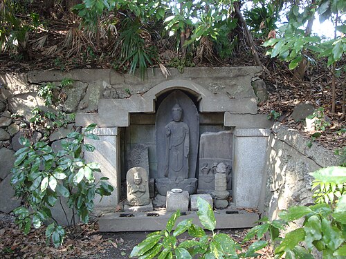 石仏群