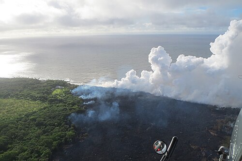 海への流入と山火事