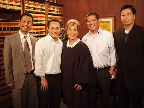 ジュディ・シェインドリン(最高視聴率の法廷ドラマ「Judge Judy」の出演者)とファン
