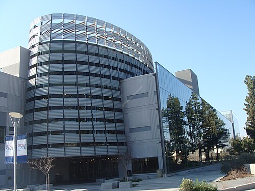 フレズノ州立図書館