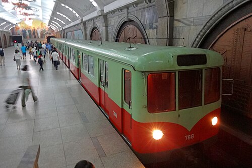地下鉄駅