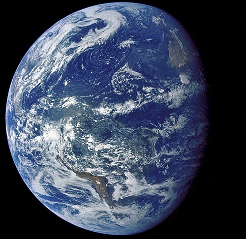 宇宙から撮影された地球の写真