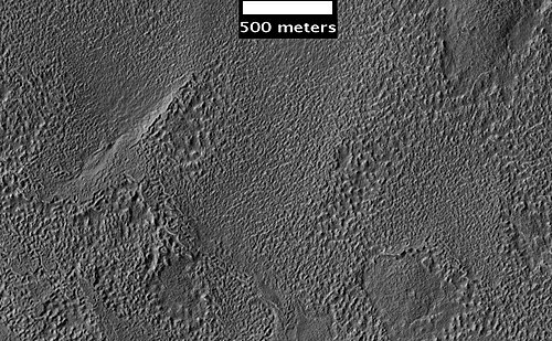 HiWish 計画のもと、HiRISE が撮影したヘラス四角形の表面