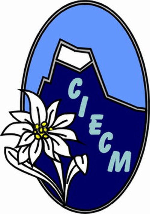 フランス山岳部隊学校のエンブレム。
