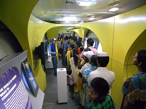 2011年の展示会の内部