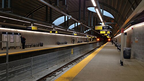 ブルーラインのウェストブルック駅