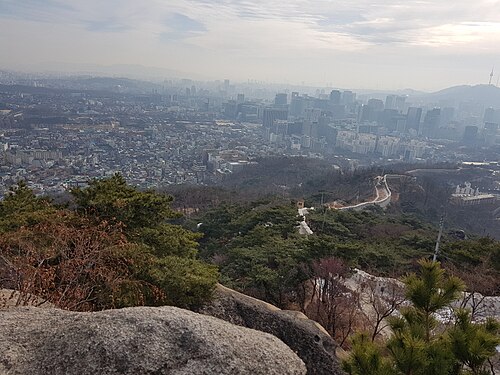 仁王山から眺める街の風景